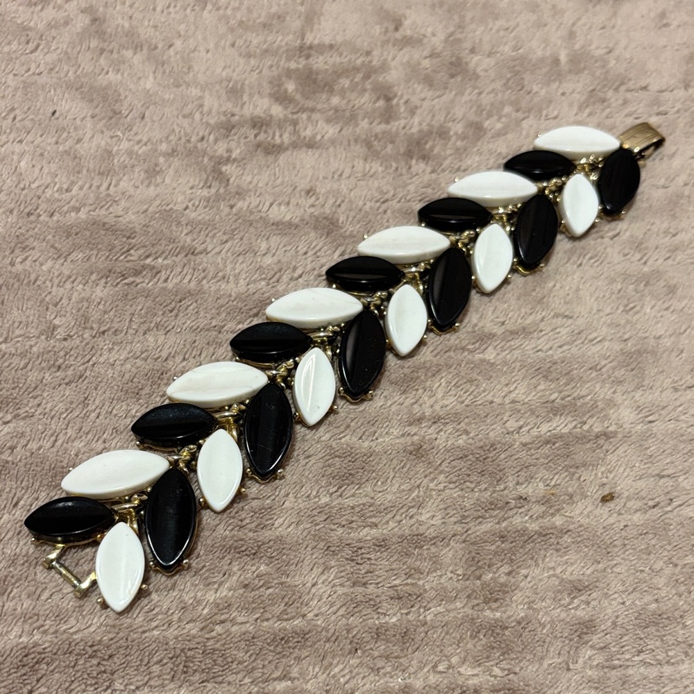 Vintage Kramer Black and White Bracelet